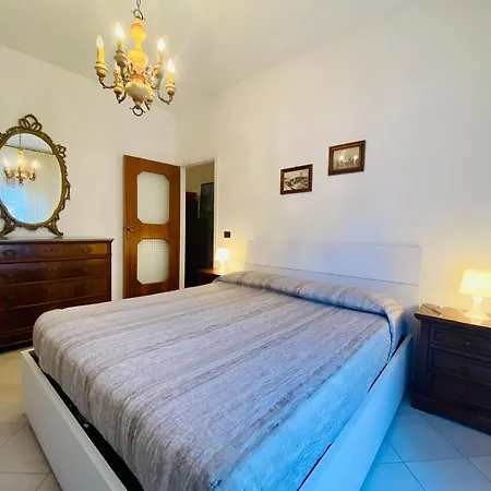 Hostdomus - La Casina Di Monica * Loano