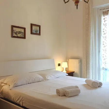Hostdomus - La Casina Di Monica Apartment *