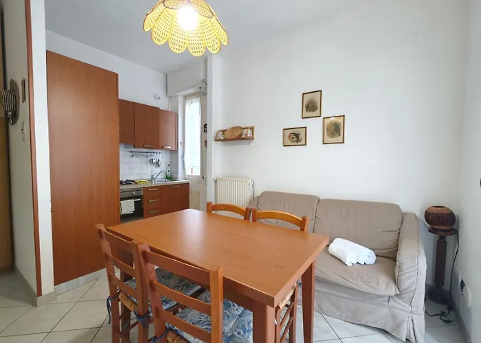 Hostdomus - La Casina Di Monica Lejlighed *